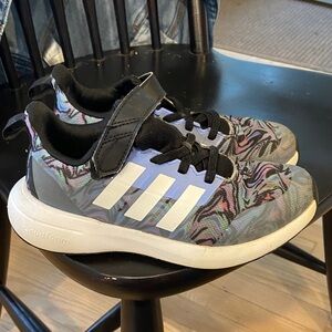 Adidas Cloudfoam girls black and periwinkle tennis shoes size girls 1